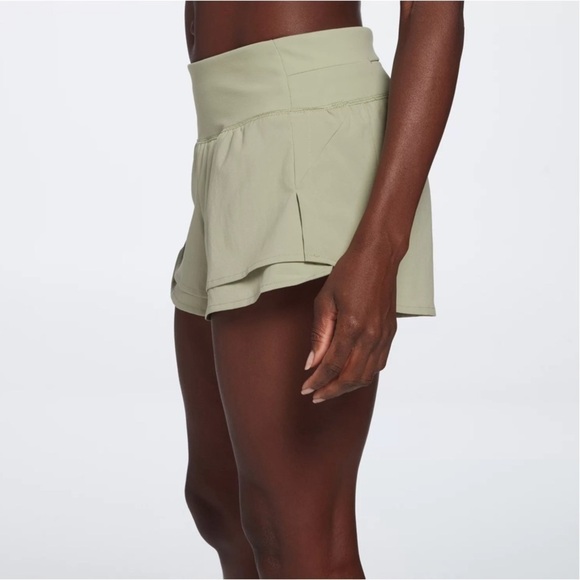 CALIA Women’s Kick it Up Short size large - Picture 4 of 7